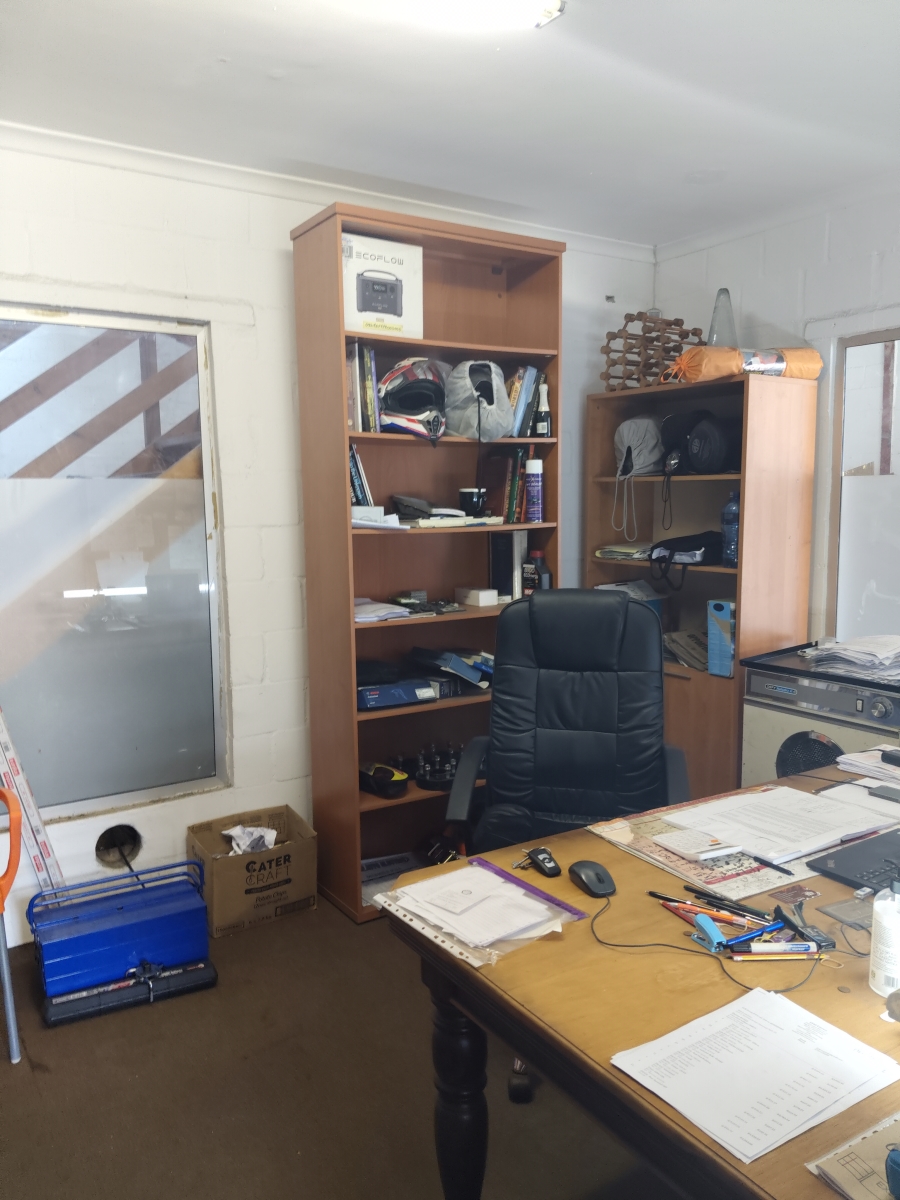 To Let Commercial Property for Rent in Okavango Park Western Cape